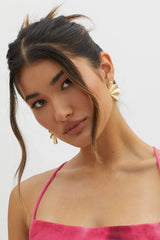 Olga Fan-shaped Leaf Earrings Gold