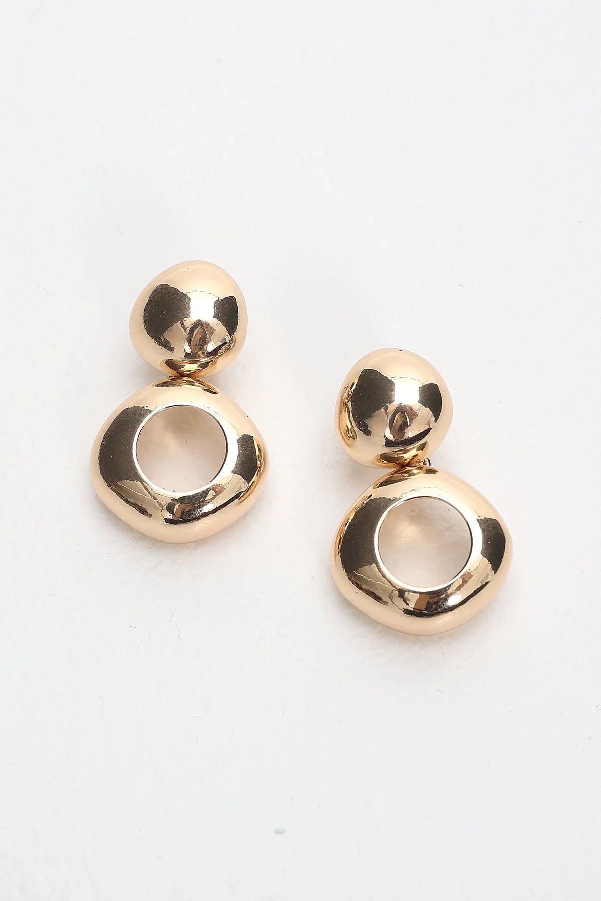 Hilary Drop Earrings Gold